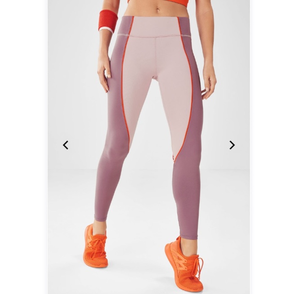 NWT Fabletics Salar Statement PowerHold Legging - Picture 1 of 3